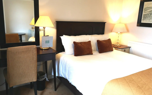 Hatherley Manor Hotel & Spa
