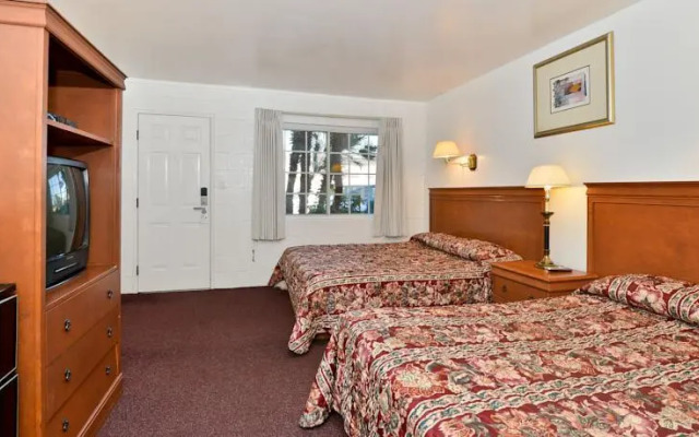 Sandpiper Lodge - Merced