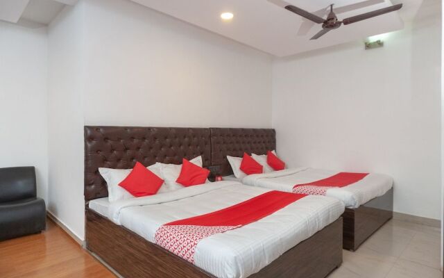 OYO 24305 Hotel Lions India