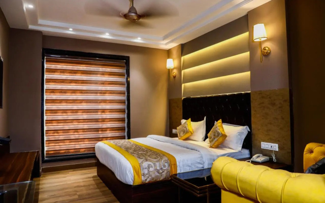 Hotel Oak plaza New Delhi
