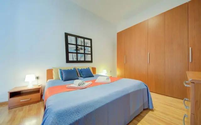 Spacious High Ceiling Sliema Apartment