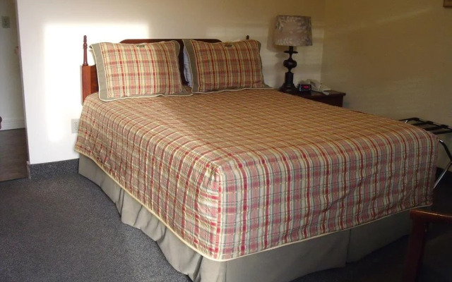 Maple Leaf Motel
