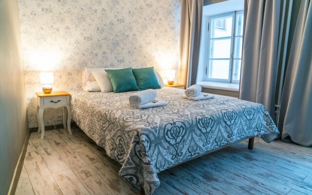 Отель Godart Rooms вид на фасад