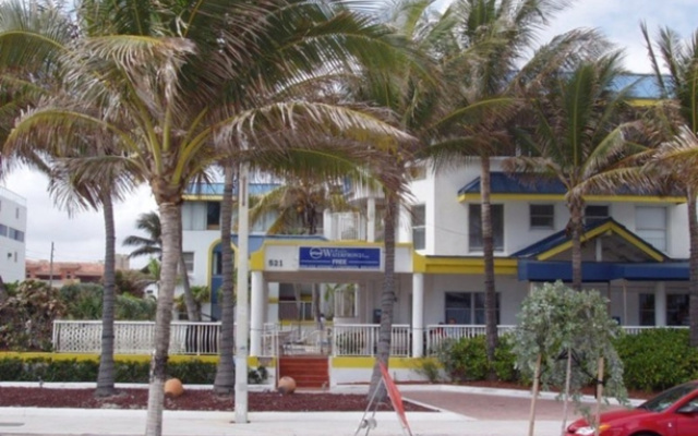 Avalon Waterfront Inn