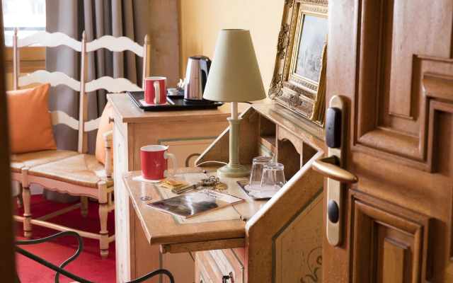 Hotel Les Rives De Notre Dame
