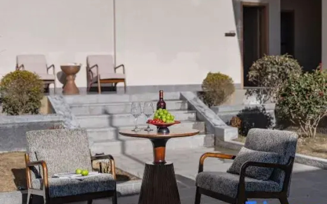 Yonggabo・Jinding｜TIBEVILLA・PEAK Oxygen-Rich Scenic Boutique Stay (Ganden Sumtseling Monastery)