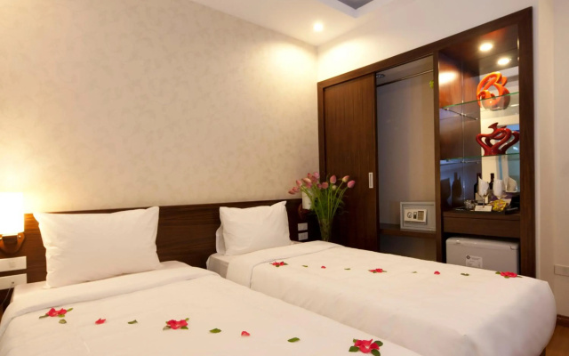 Rising Dragon Legend Hotel