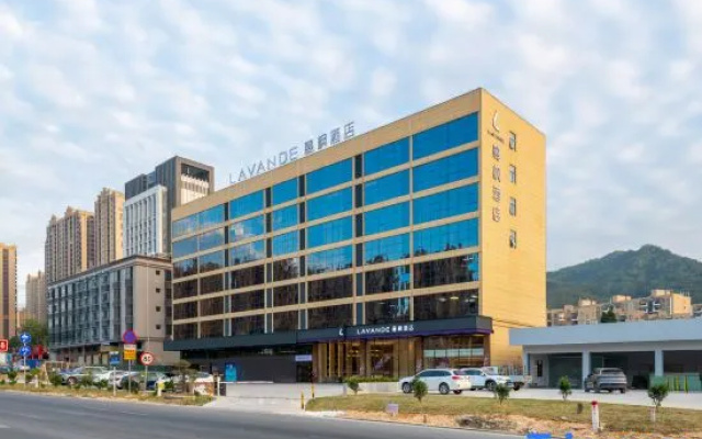 Lavande Hotel Huidong High-Speed Railway Station Shengli Square Store