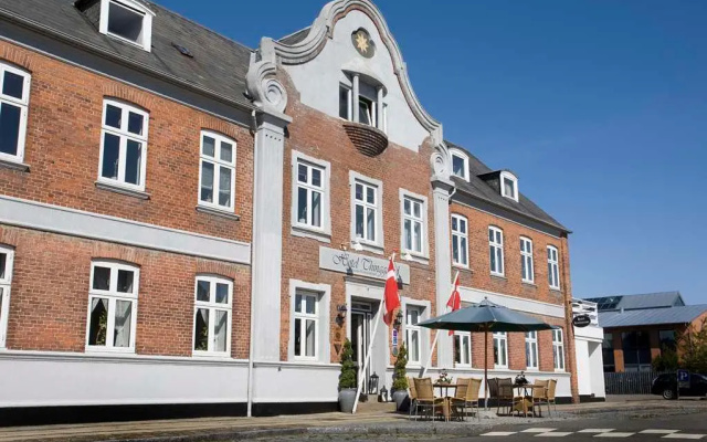 hotelImage
