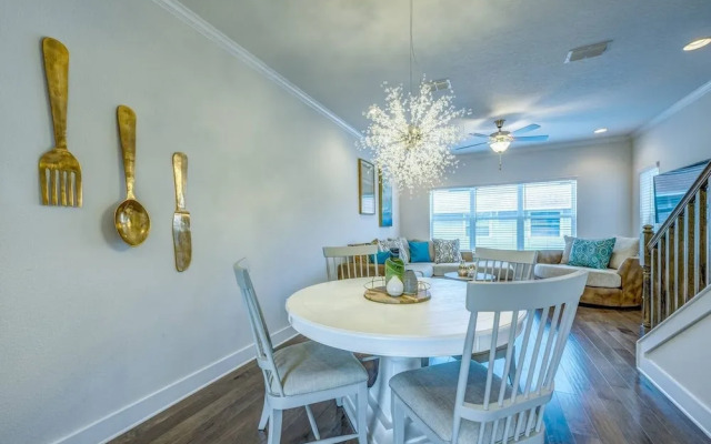 Beach Escape Four - Luxury Townhome