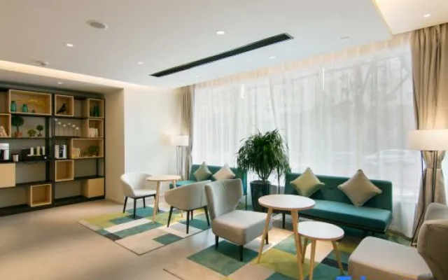 Homeinn Selected Hotel (Yantai Bohai Ferry Terminal Xingfu Middle Road)