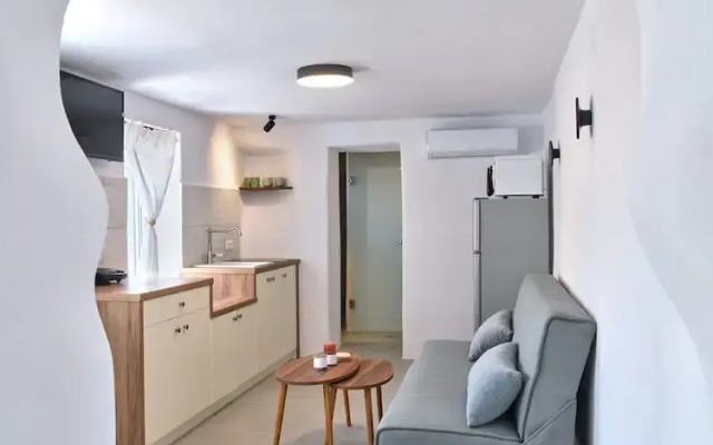 Lefkes Blissful Home