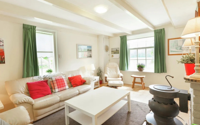 Cozy Holiday Home in Baarn with Private Garden