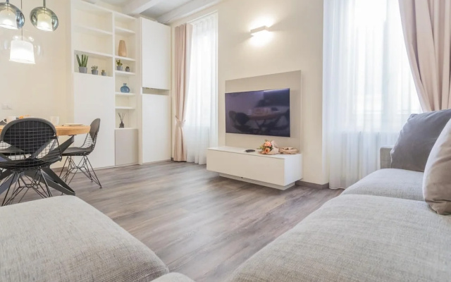 Modern Stylish Apartment in Como City