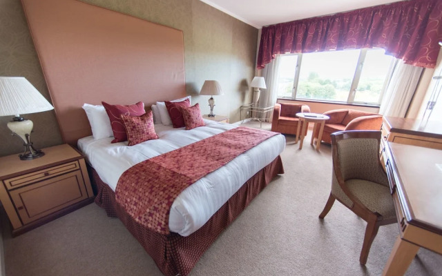 The Beardmore Conference Hotel