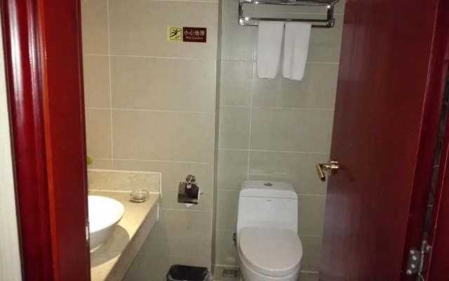 Vienna Hotel Nanyang People Road