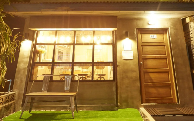 The Local Surasak Hostel