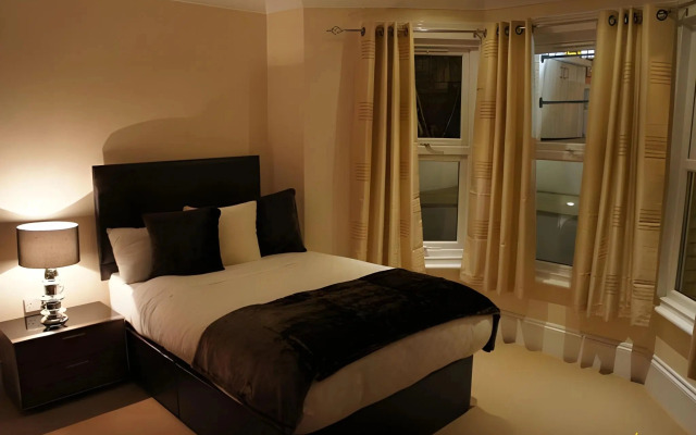 Sapphire Hotel