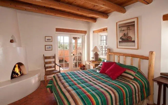 Campanilla Compound