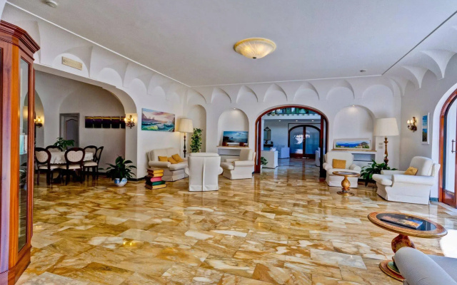 Hotel Syrene