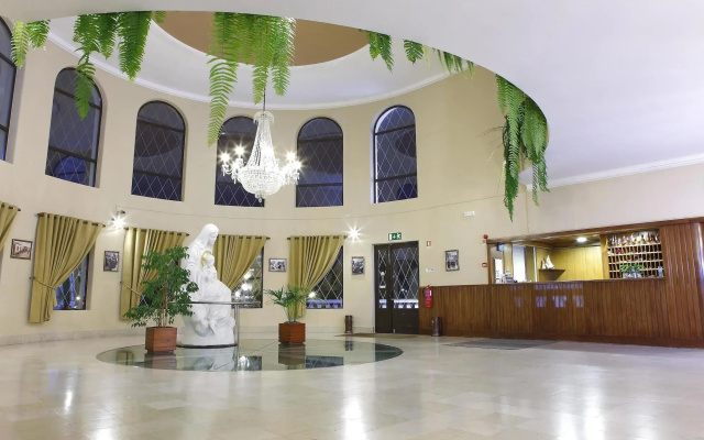 Domus Pacis Fatima Hotel