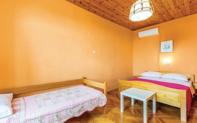 Stunning Home in Omisalj With Wifi and 4 Bedrooms