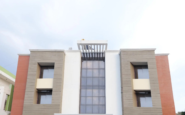 OYO 47603 Hotel Sandalwood Vibes