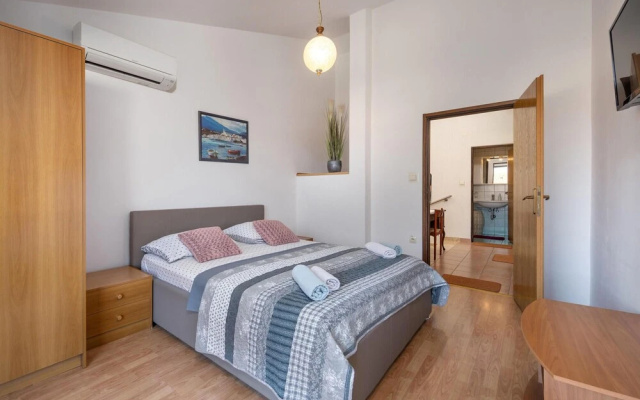 Amazing Home in Punat With Wifi and 3 Bedrooms
