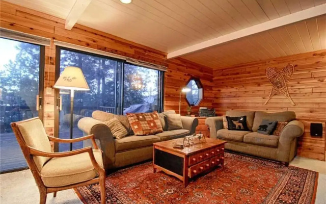 Stunning Lake Views From Cozy Cabin! #105