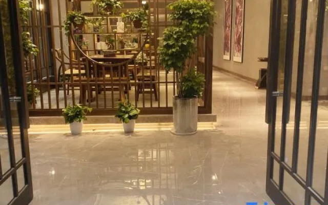 Shiguang Hanshe Hotel (Yiwu Railway Station Airport Branch)