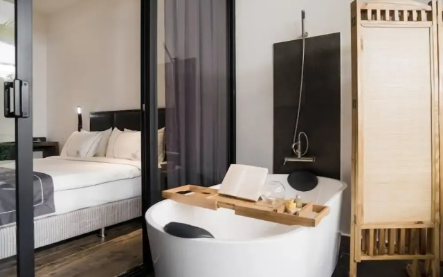 White Apart Hotel