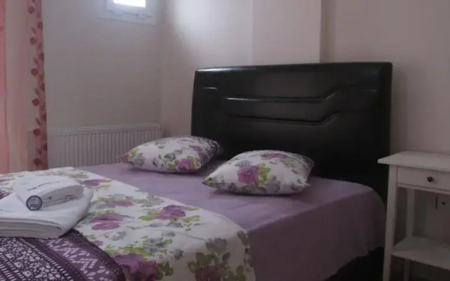 Zena House Bornova