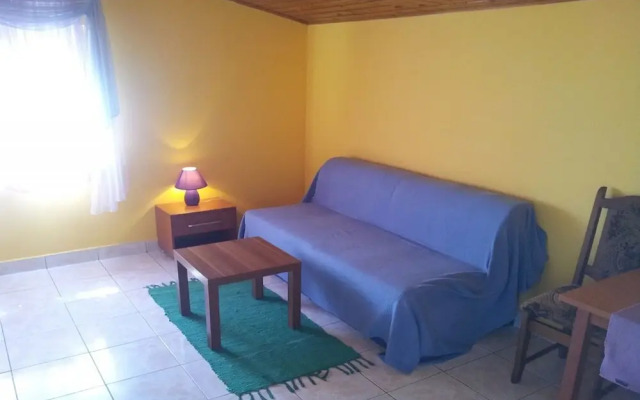 Anthony - 50m From the Beach & Parking - A3