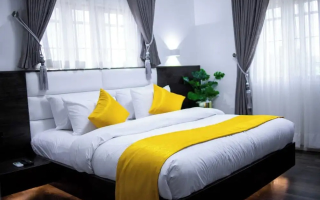 Sparkles Apartment