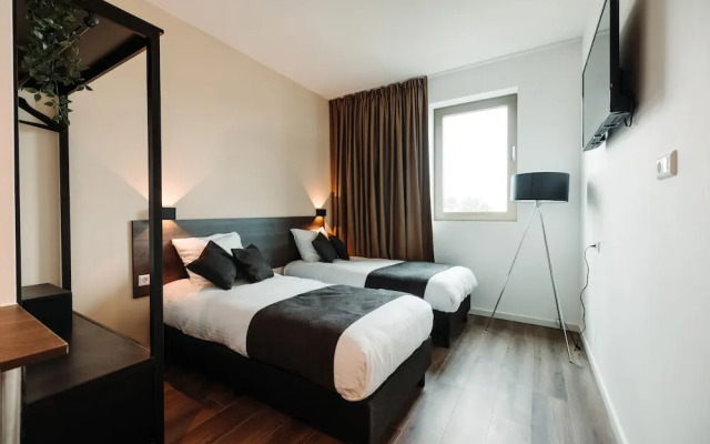 HOTELUX Amsterdam Airport Hotel