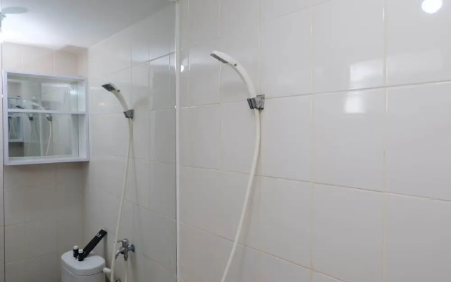 Cozy And Best Deal 2Br Bassura City Apartment