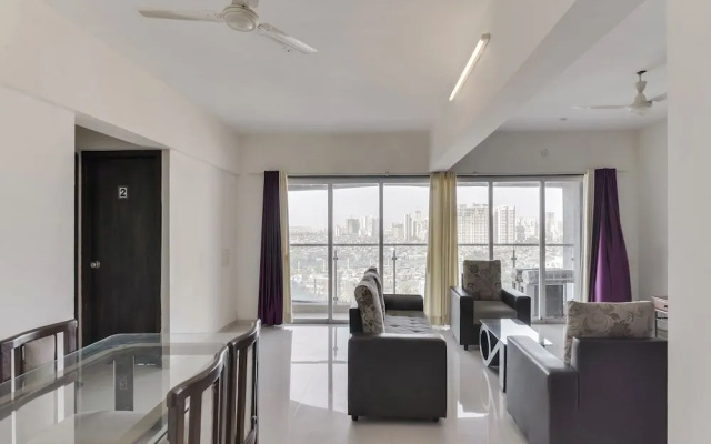 OYO 22920 Executive Skyline Service Apartments