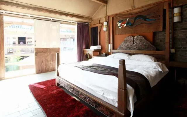 Lijiang Xianyun Qingchen Inn (Shuhe Ancient Town Branch)