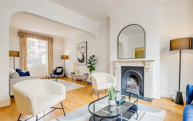 Belgravia - Charming Spacious 4 Bed Home for 9