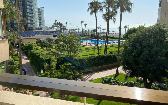 Urb Playamar 1 Torremolinos 1st line Beach