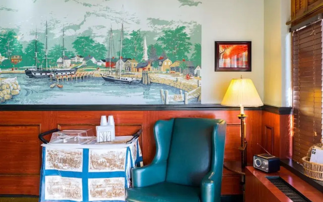 Budget Host Inn