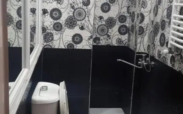 Izo'S Flat4