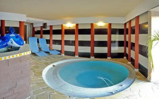 7 Star Wishes, Apartments & Resort