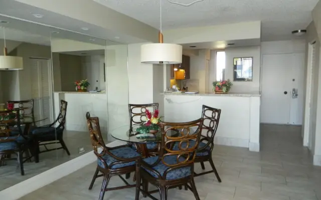 Kahana Villa
