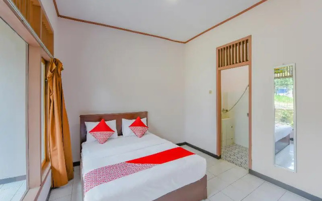 OYO 90258 Hotel New Aprilla
