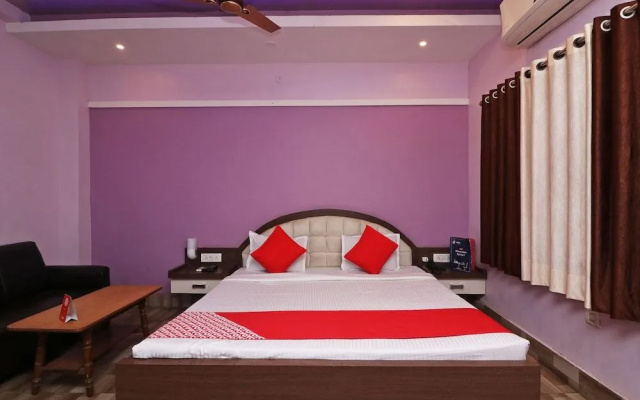 OYO 18668 Ananya Guest House