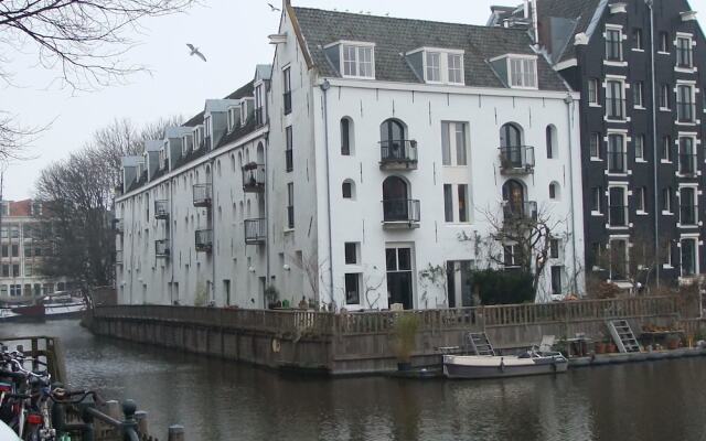 Отель Cityden Old Centre Serviced Apartments Нидерланды, Амстердам - отзывы, цены и фото номеров - забронировать отель Cityden Old Centre Serviced Apartments онлайн вид на фасад