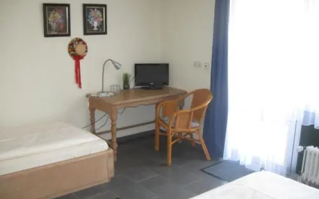2Garni Central