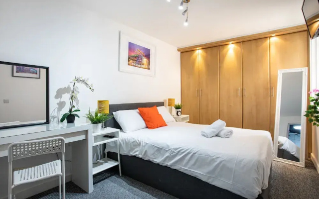 Malone Crescent Apartment