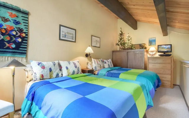 Cozy Tahoe Getaway